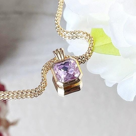 Park Lane Jewelry - Park Lane “ORCHID” Gold and Purple Pendant Necklace